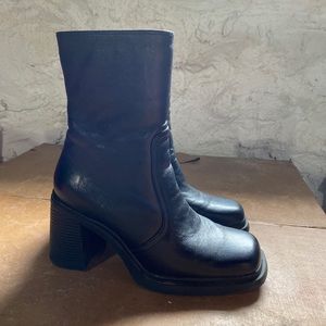 Vintage American Eagle Chunky Platform Boots Black Leather 8.5 Jules